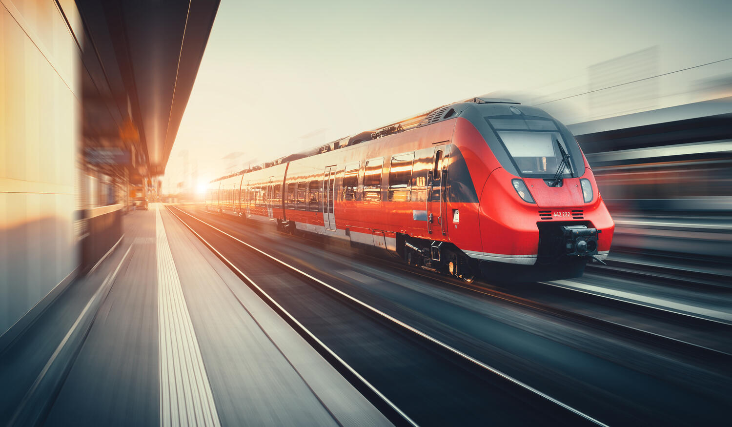 Tog og jernbanekabel